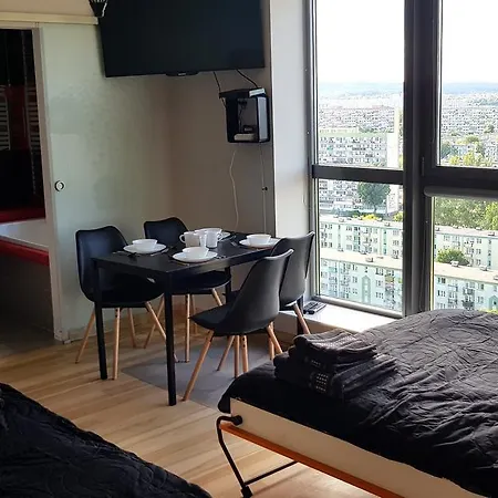 16th Floor View On The Sea And City. 15 Minutes Walk To The Beach. * Gdaňsk