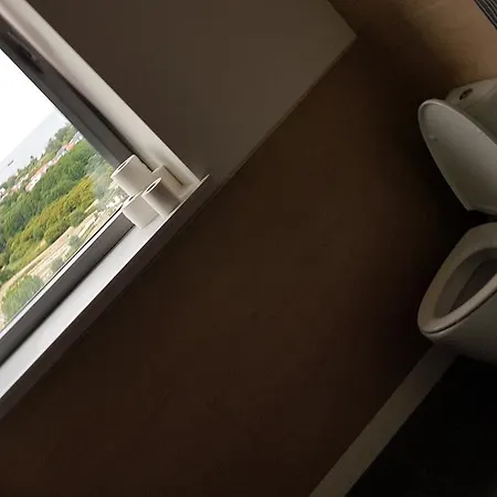 Apartmán 16th Floor View On The Sea And City. 15 Minutes Walk To The Beach. *