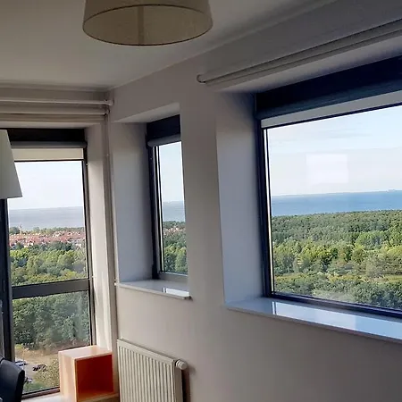16th Floor View On The Sea And City. 15 Minutes Walk To The Beach. Apartmán *