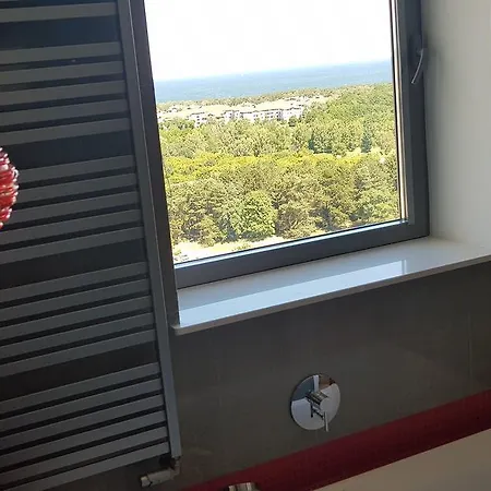 16th Floor View On The Sea And City. 15 Minutes Walk To The Beach. Apartmán