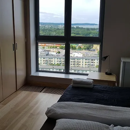 16th Floor View On The Sea And City. 15 Minutes Walk To The Beach. Apartmán *