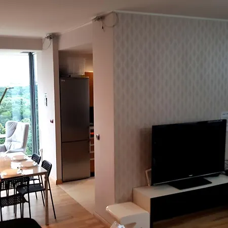Apartmán 16th Floor View On The Sea And City. 15 Minutes Walk To The Beach. *